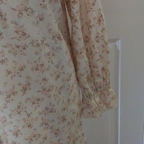 Who What Wear Women Ruffle Charming Floral Midi Dress NWT Size S - Picture 4 of 15